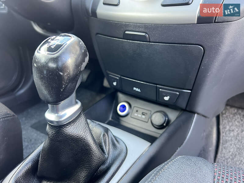 Хетчбек Hyundai i30 2010 в Києві