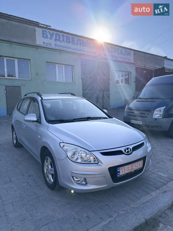 Универсал Hyundai i30 2009 в 