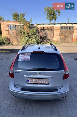 Универсал Hyundai i30 2009 в 