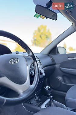 Универсал Hyundai i30 2009 в 