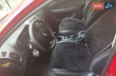 Универсал Hyundai i30 2010 в 