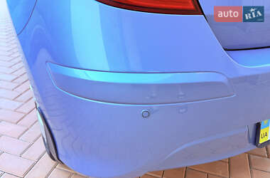 Хэтчбек Hyundai i30 2010 в 