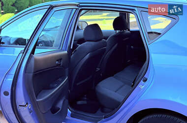 Хэтчбек Hyundai i30 2010 в 