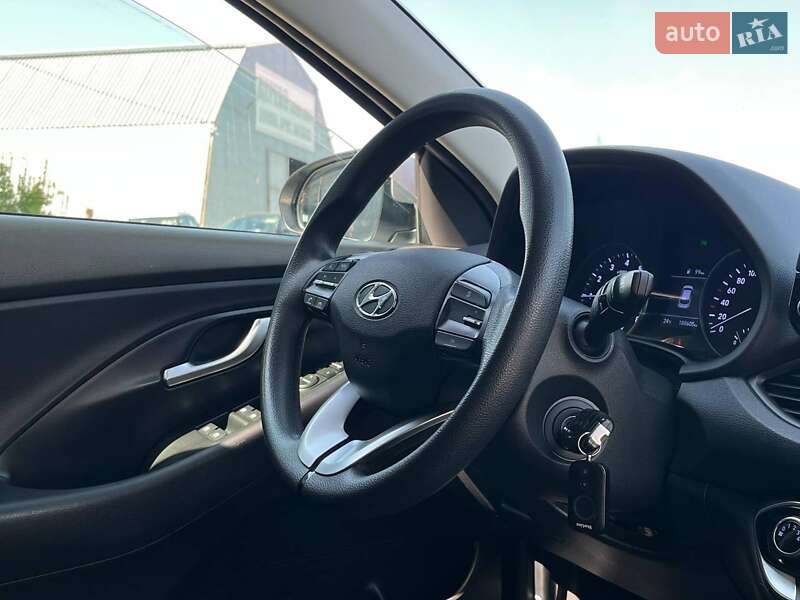 Универсал Hyundai i30 2022 в Львове