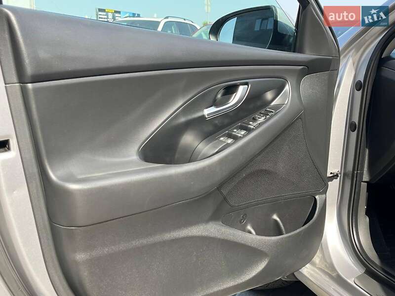 Универсал Hyundai i30 2022 в Львове