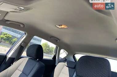 Хэтчбек Hyundai i30 2011 в 