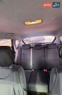 Хэтчбек Hyundai i30 2011 в 