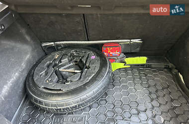 Хэтчбек Hyundai i30 2011 в 