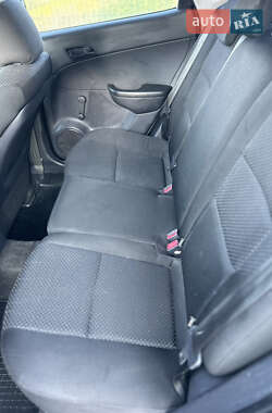 Хэтчбек Hyundai i30 2011 в 