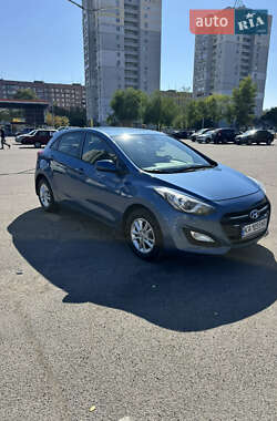 Хэтчбек Hyundai i30 2016 в Днепре