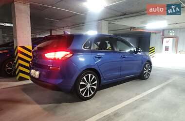 Хэтчбек Hyundai i30 2019 в 