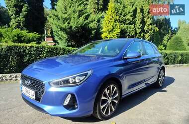 Хэтчбек Hyundai i30 2019 в 