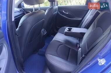 Хэтчбек Hyundai i30 2019 в 