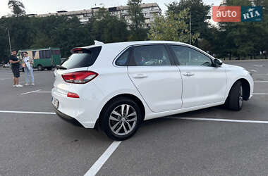 Хэтчбек Hyundai i30 2019 в 