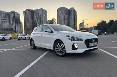 Хэтчбек Hyundai i30 2019 в Киеве