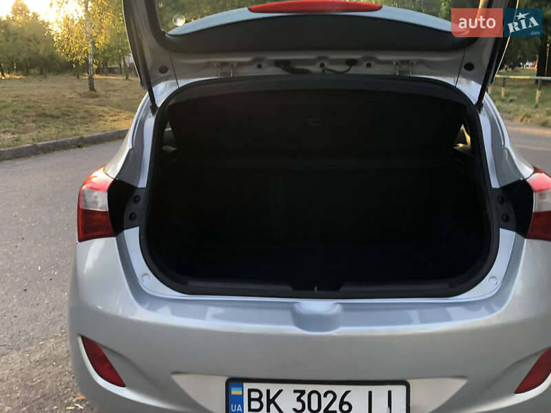 Хэтчбек Hyundai i30 2013 в Ровно