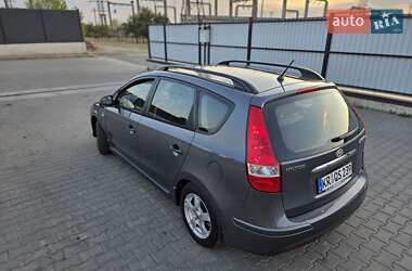 Универсал Hyundai i30 2010 в 