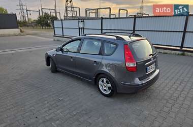 Универсал Hyundai i30 2010 в 