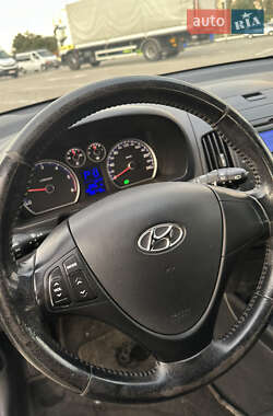 Хетчбек Hyundai i30 2008 в 