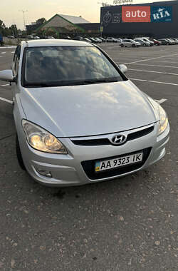 Хетчбек Hyundai i30 2008 в 
