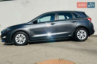 Хэтчбек Hyundai i30 2021 в 