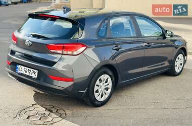 Хэтчбек Hyundai i30 2021 в 