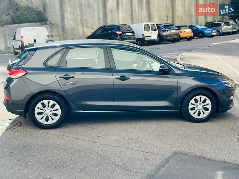 Хэтчбек Hyundai i30 2021 в Киеве