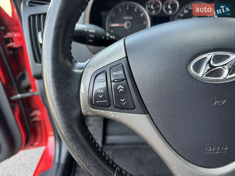 Хэтчбек Hyundai i30 2009 в Киеве фото 13 Хэтчбек Hyundai i30 2009 в Киеве