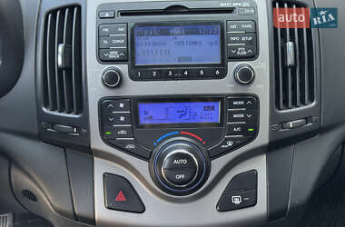 Хэтчбек Hyundai i30 2009 в 