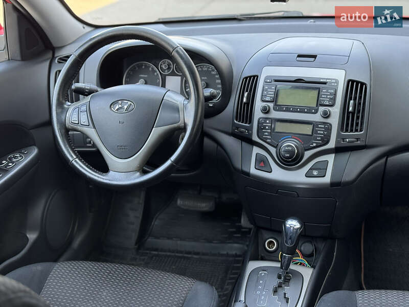 Хэтчбек Hyundai i30 2009 в Киеве фото 31 Хэтчбек Hyundai i30 2009 в Киеве