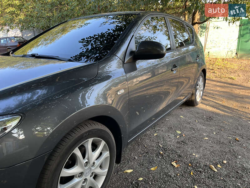 Хэтчбек Hyundai i30 2007 в Нежине