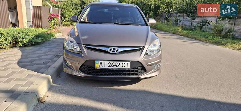 Hyundai i30 2011