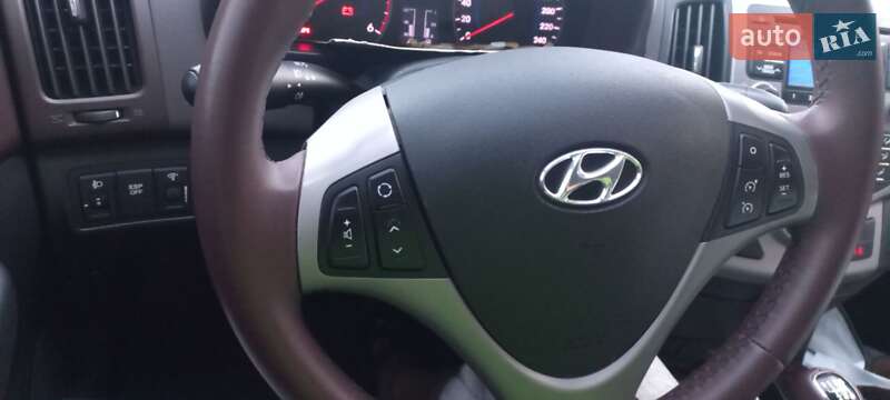 Универсал Hyundai i30 2010 в Чернигове фото 5 Универсал Hyundai i30 2010 в Чернигове