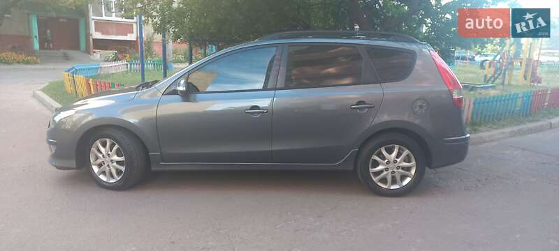 Универсал Hyundai i30 2010 в Чернигове фото 8 Универсал Hyundai i30 2010 в Чернигове