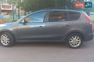 Универсал Hyundai i30 2010 в 