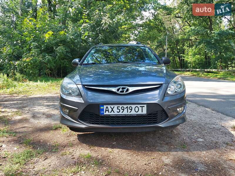 Универсал Hyundai i30 2011 в 