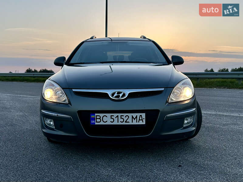 Универсал Hyundai i30 2008 в Радивилове