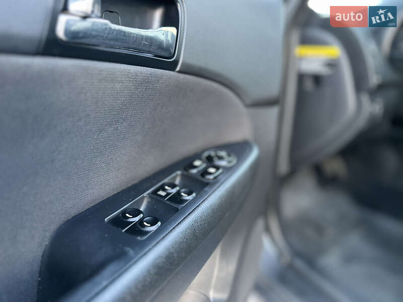 Универсал Hyundai i30 2008 в Радивилове