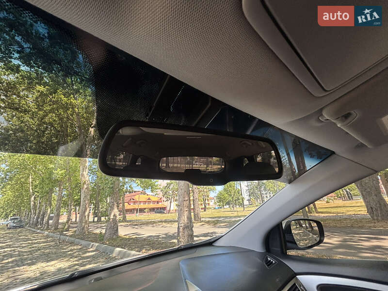 Універсал Hyundai i30 2015 в Мукачевому фото 4 Універсал Hyundai i30 2015 в Мукачевому