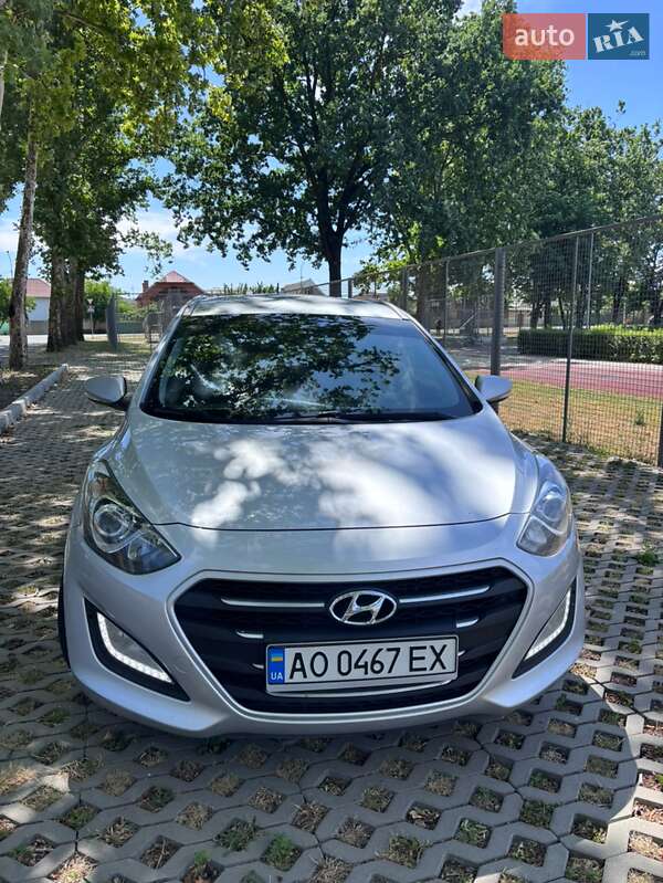 Універсал Hyundai i30 2015 в Мукачевому фото 24 Універсал Hyundai i30 2015 в Мукачевому
