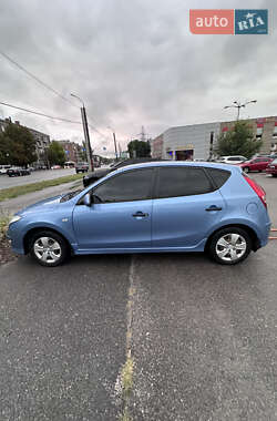 Хетчбек Hyundai i30 2011 в Дніпрі
