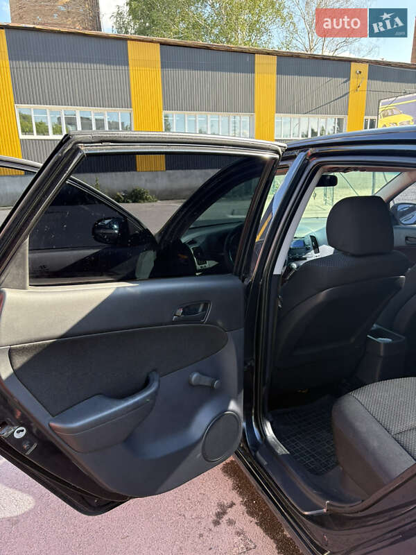 Хэтчбек Hyundai i30 2009 в Нежине