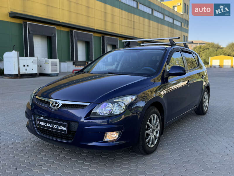 Хэтчбек Hyundai i30 2008 в 