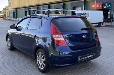 Хэтчбек Hyundai i30 2008 в 