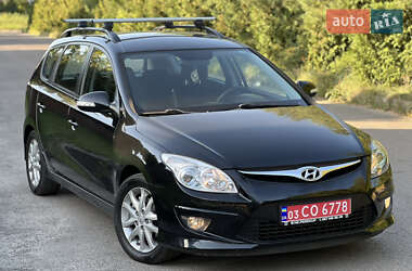 Хетчбек Hyundai i30 2011 в Рівному