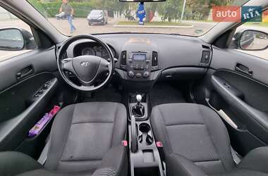 Універсал Hyundai i30 2009 в  фото 8 Універсал Hyundai i30 2009 в