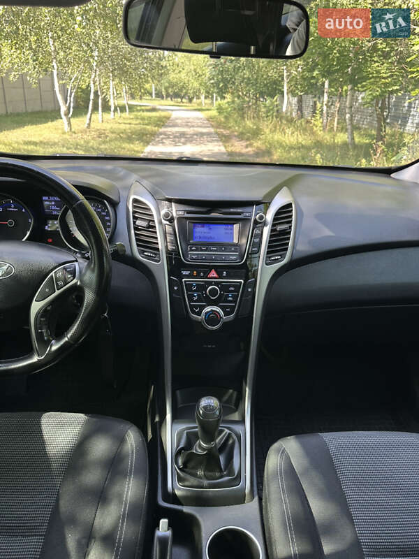 Універсал Hyundai i30 2013 в Харкові