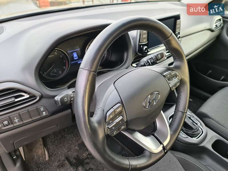Универсал Hyundai i30 2021 в Киеве