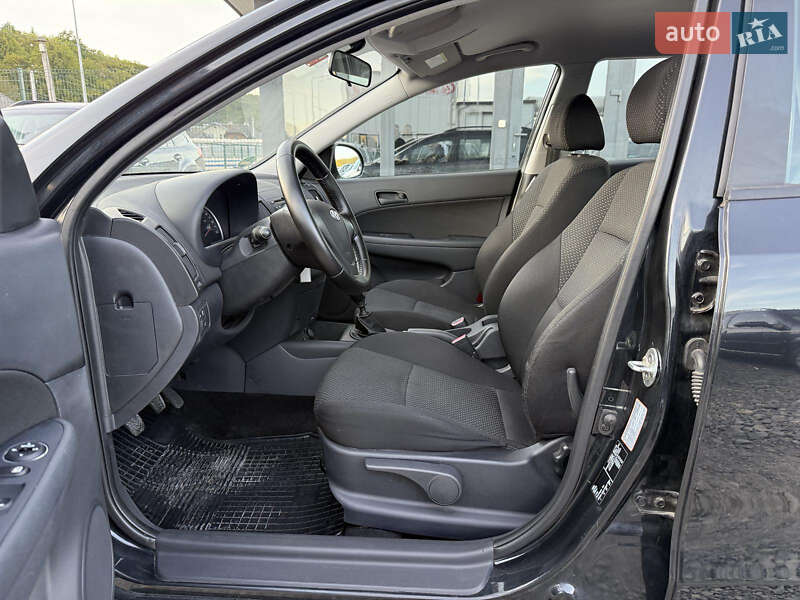 Хэтчбек Hyundai i30 2009 в Тернополе