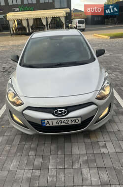 Хэтчбек Hyundai i30 2012 в 